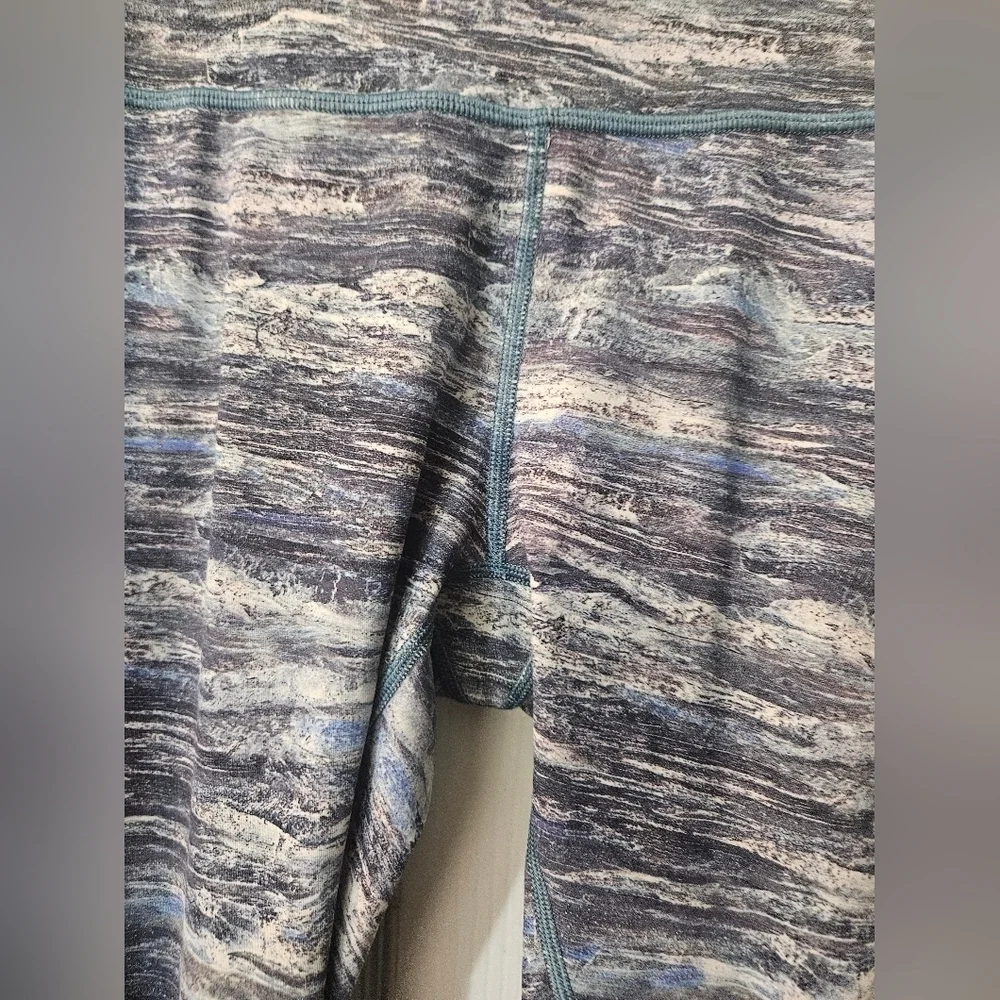 Lululemon Wunder Under Hi-Rise 7/8 Tight (Full-On Luxtreme 25